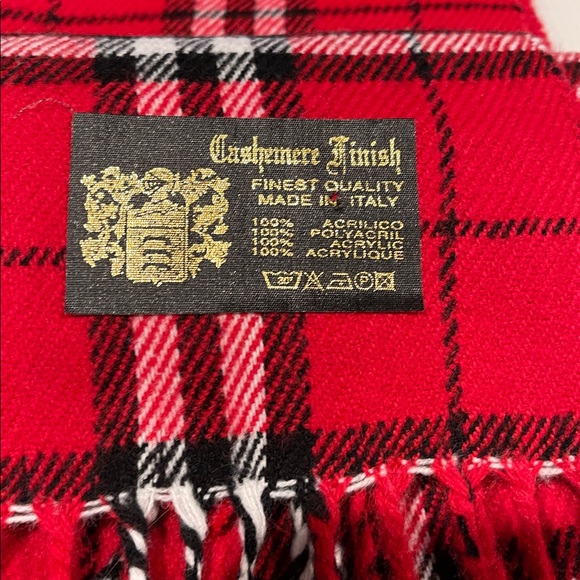 Red Plaid Men's Scarf - Picture 4 of 4